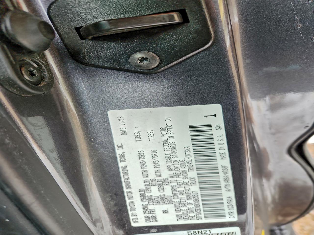 Toyota Tacoma Access Cab Image 10