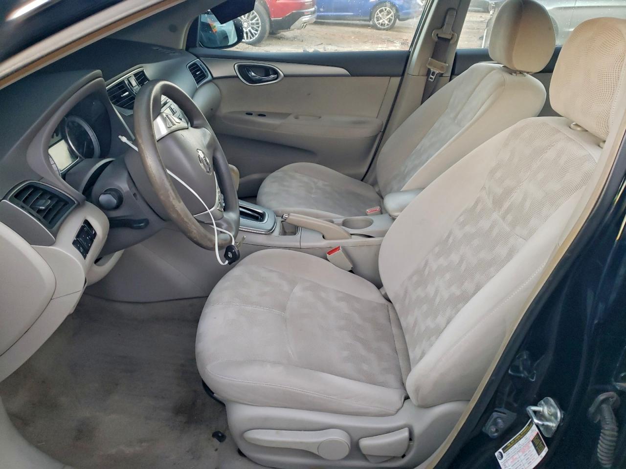 Nissan Sentra S Image 5