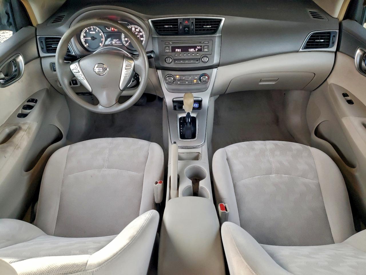 Nissan Sentra S Image 7