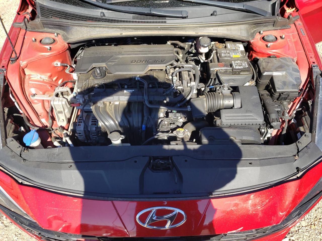 Hyundai ELANTRA Sel Image 2