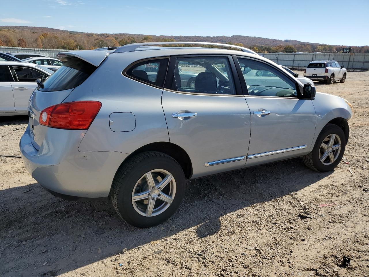 Nissan Rogue S Image 10