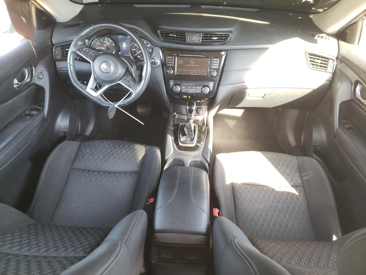 Nissan Rogue S Image 3