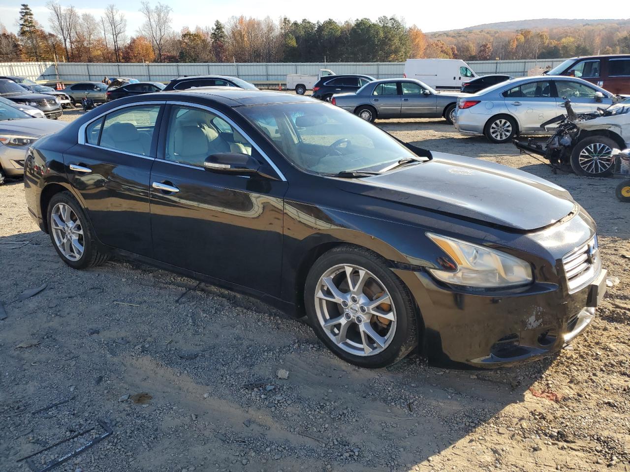 Nissan Maxima S Image 9