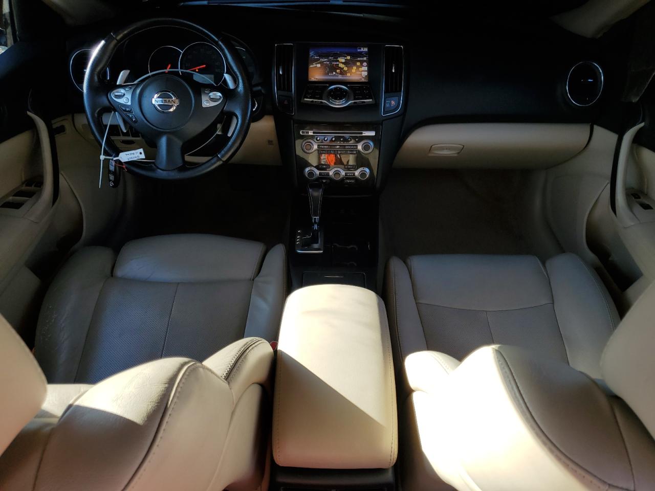 Nissan Maxima S Image 10