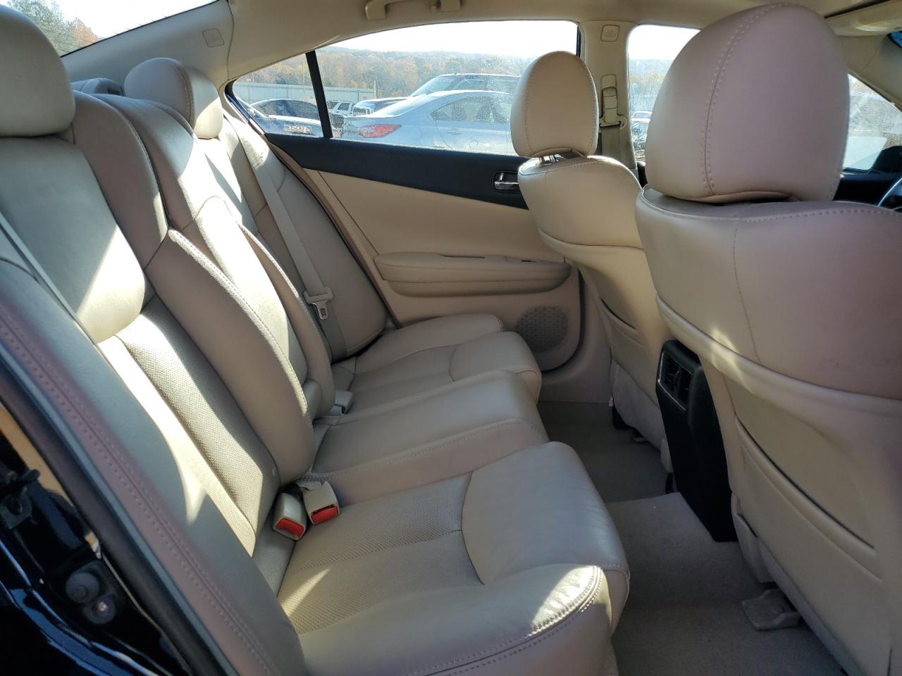 Nissan Maxima S Image 7