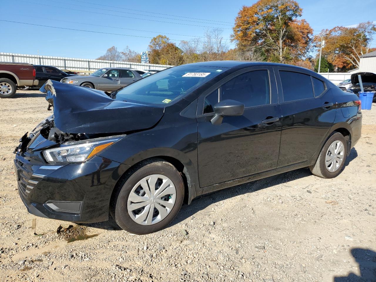 Nissan Versa S Image 1