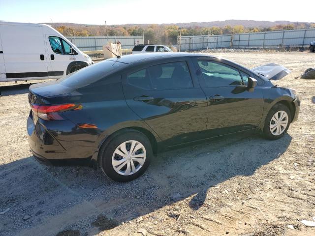 Nissan Versa S Image 5