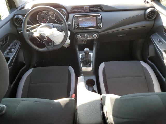 Nissan Versa S Image 6