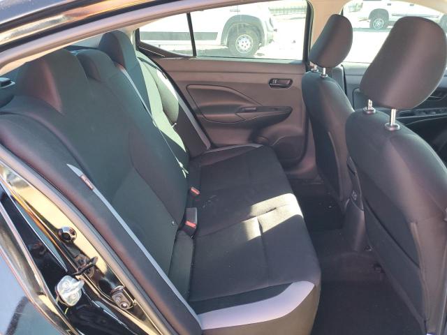 Nissan Versa S Image 10