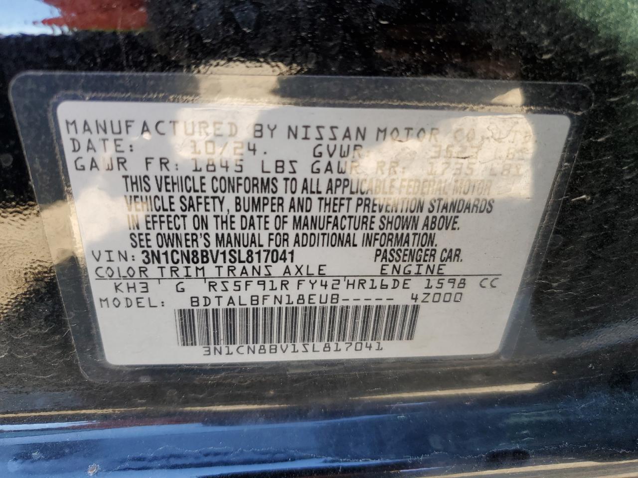 Nissan Versa S Image 8