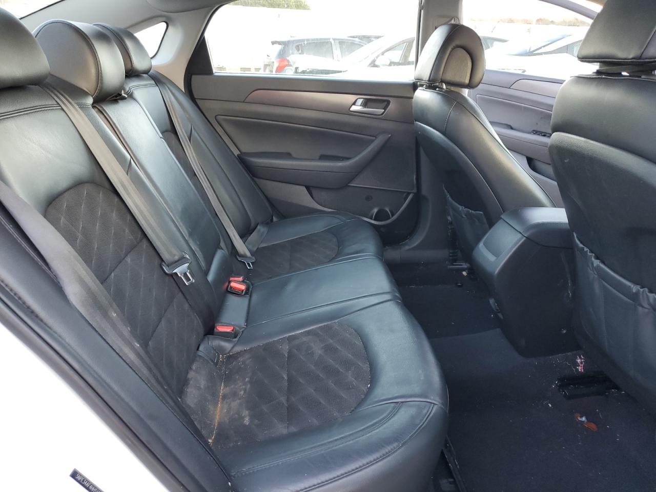 Hyundai SONATA Sport Image 2