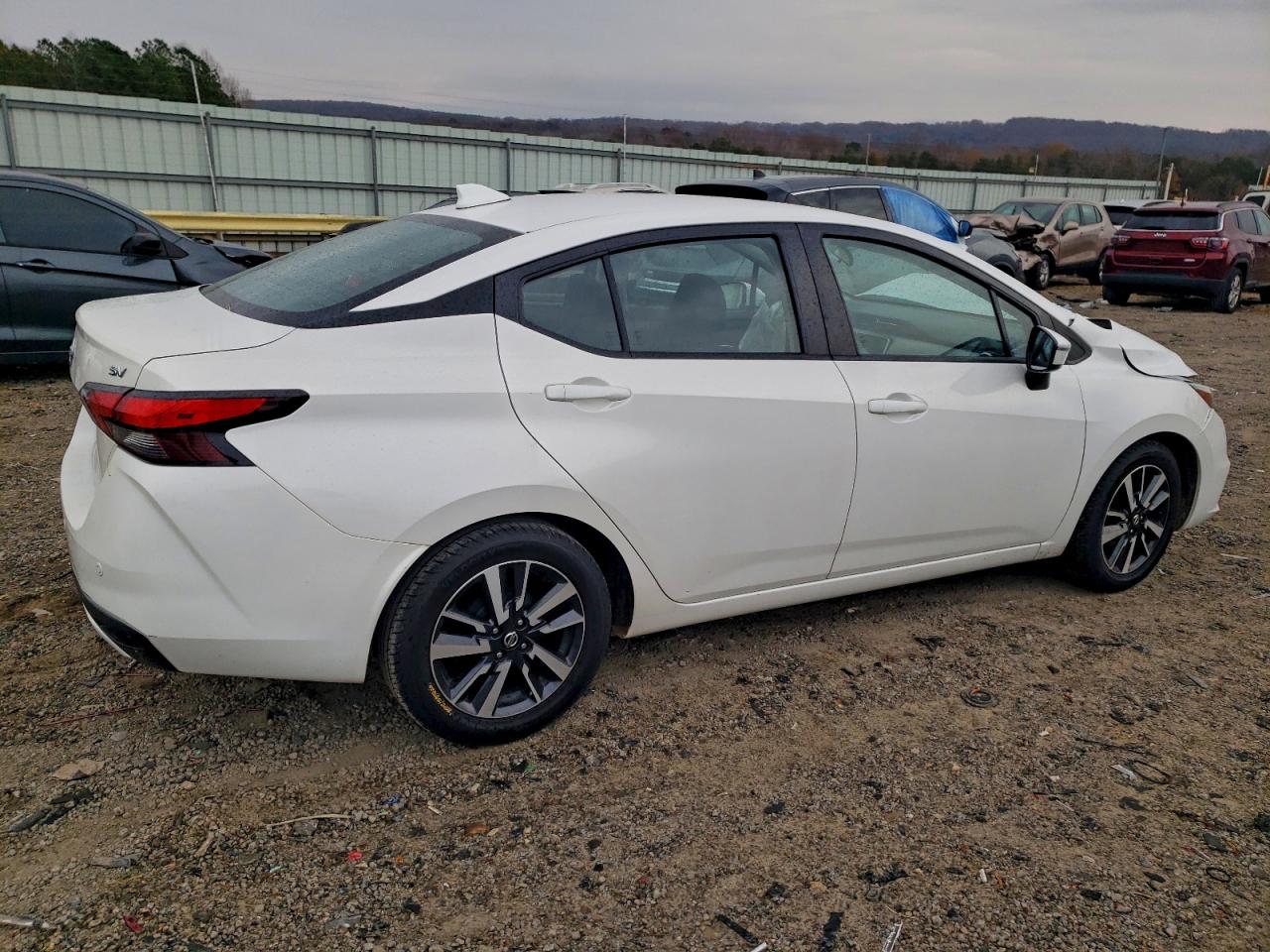 Nissan Versa Sv Image 10