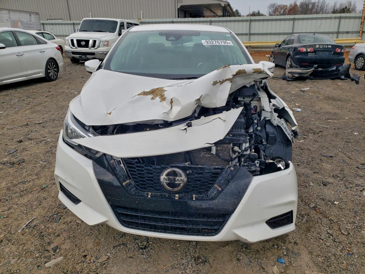 Nissan Versa Sv Image 3