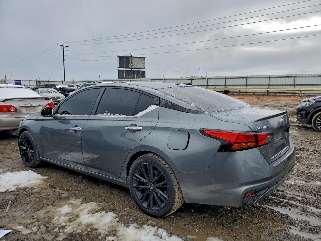 Nissan Altima S Image 7