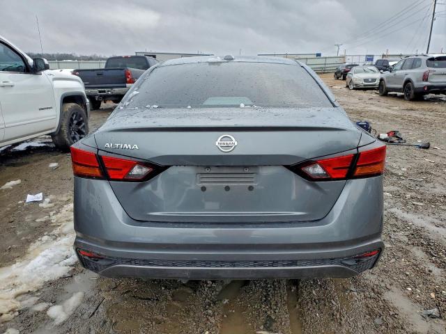 Nissan Altima S Image 6