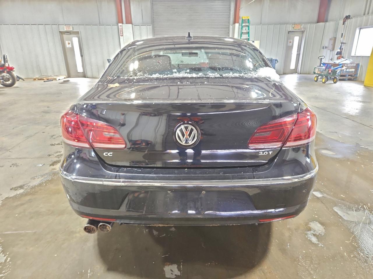 Volkswagen CC Luxury Image 12