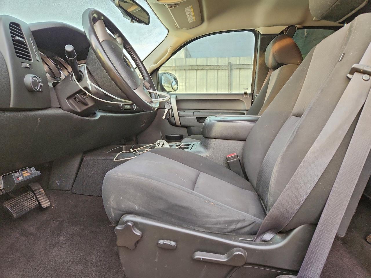 Chevrolet Silverado K1500 Lt Image 3