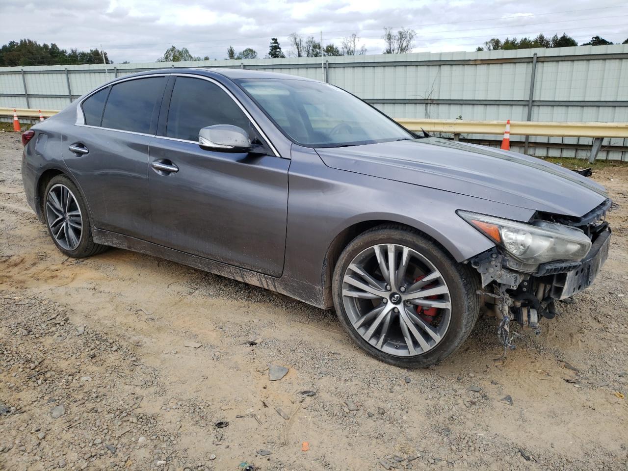 INFINITI Q50 Luxe Image 3