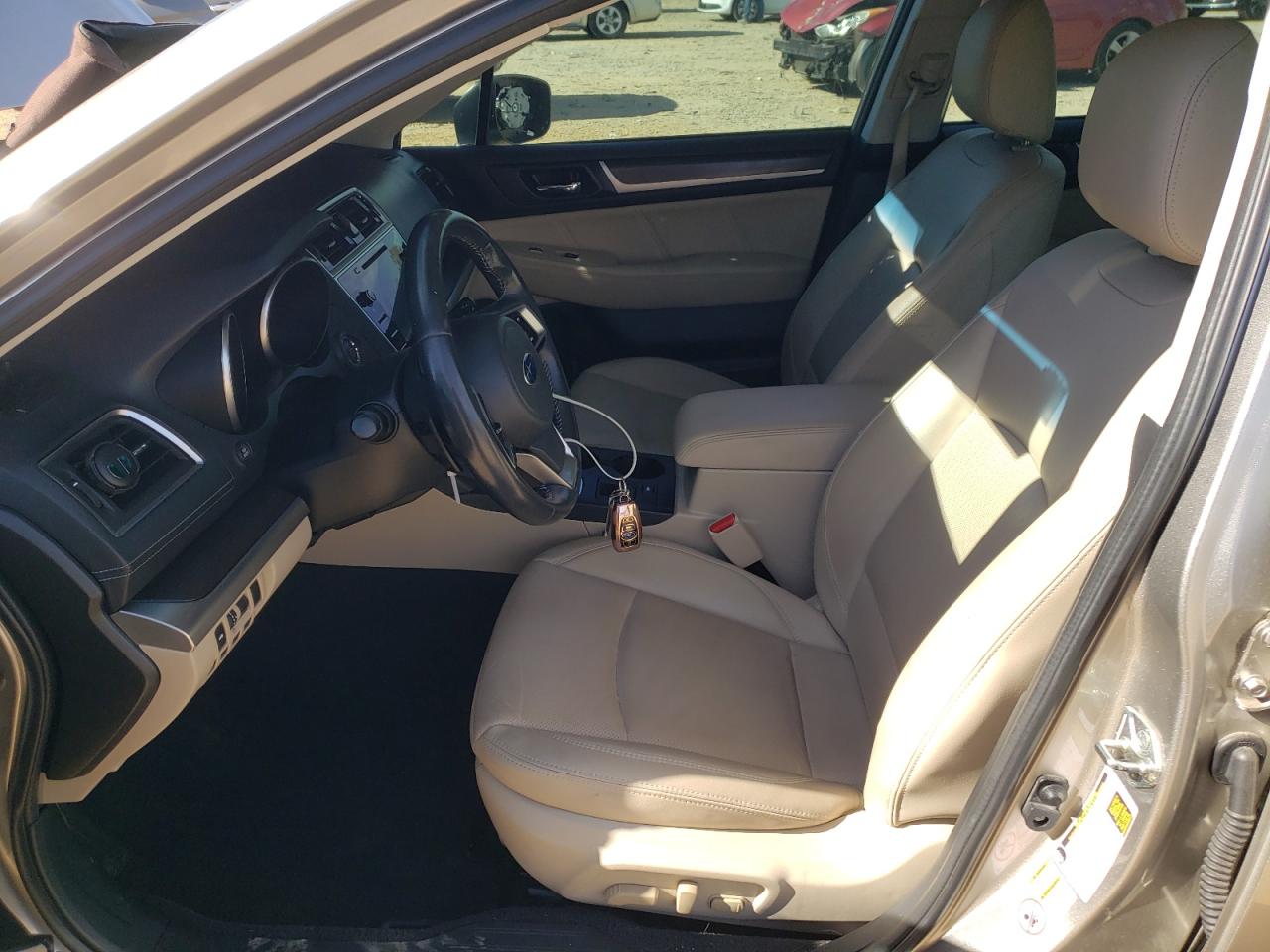 Subaru Legacy 2.5i Limited Image 4