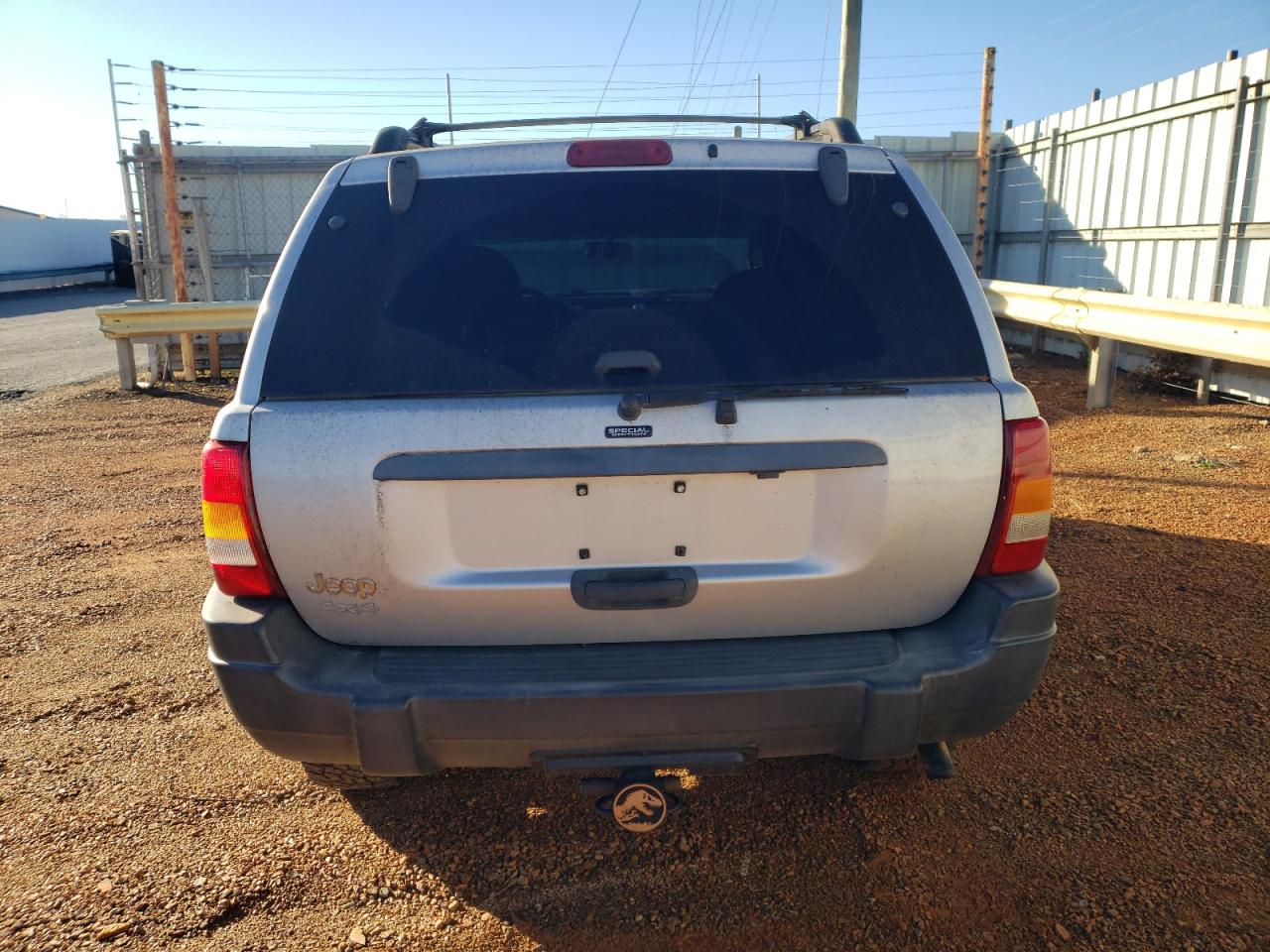 Jeep Grand Cherokee Laredo Image 12