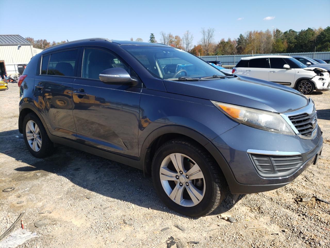 Kia Sportage Base Image 11