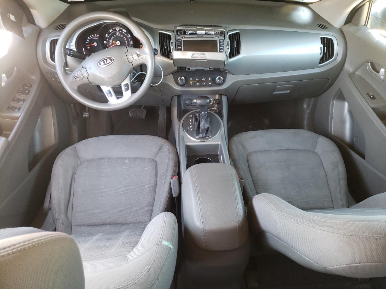 Kia Sportage Base Image 6