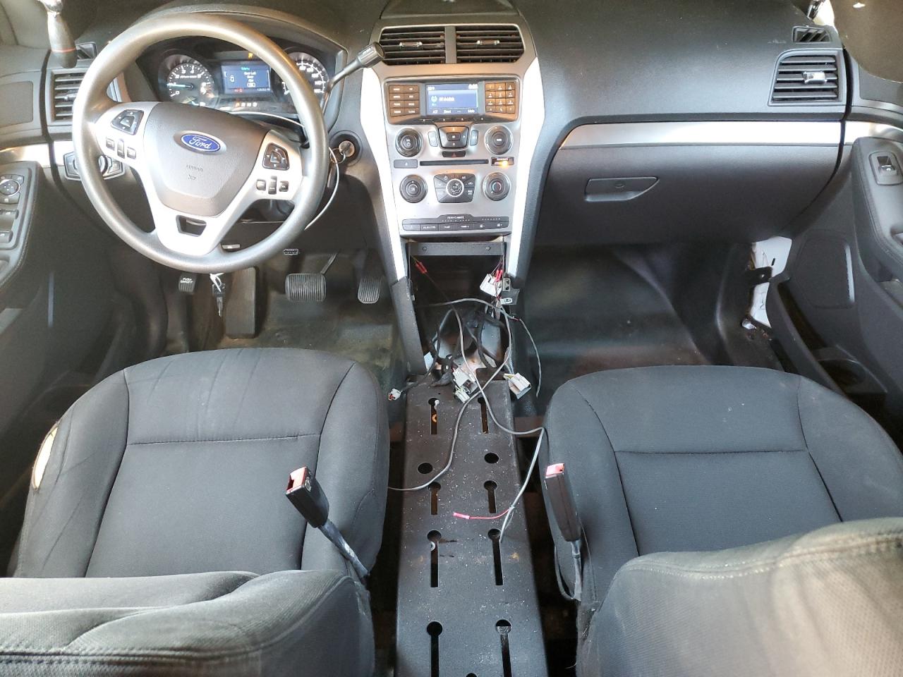 Ford Explorer Police Interceptor Image 10