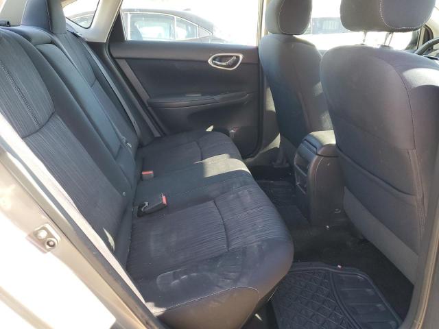 Nissan Sentra S Image 10