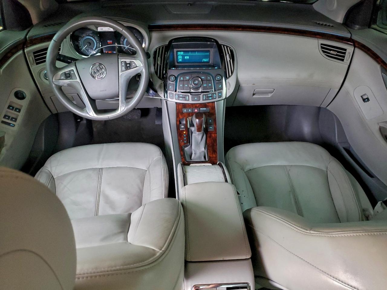 Buick LaCrosse Premium Image 2