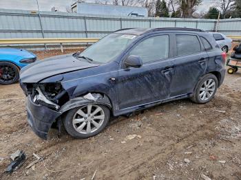  Salvage Mitsubishi Outlander
