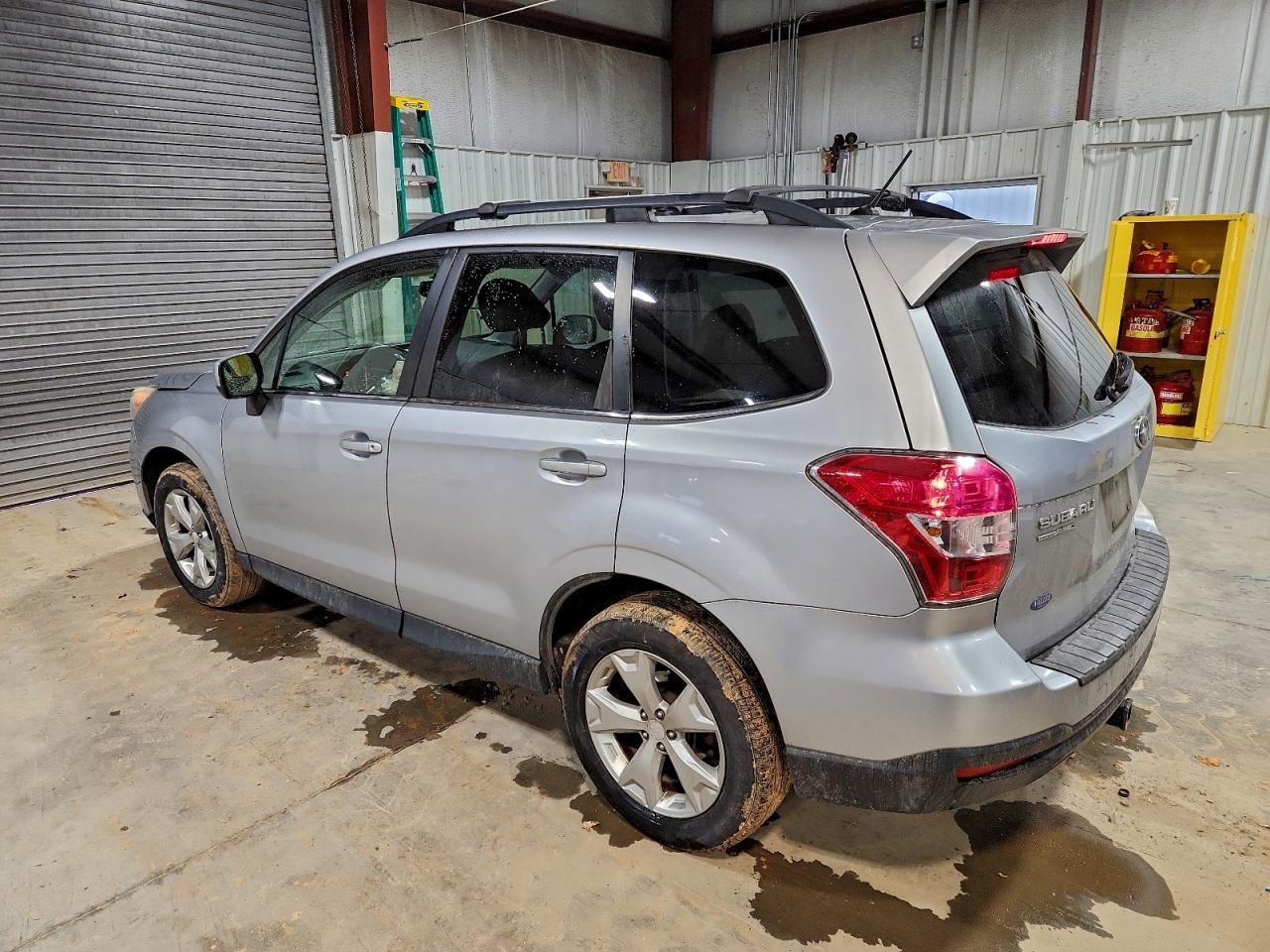 Subaru Forester 2.5i Limited Image 2