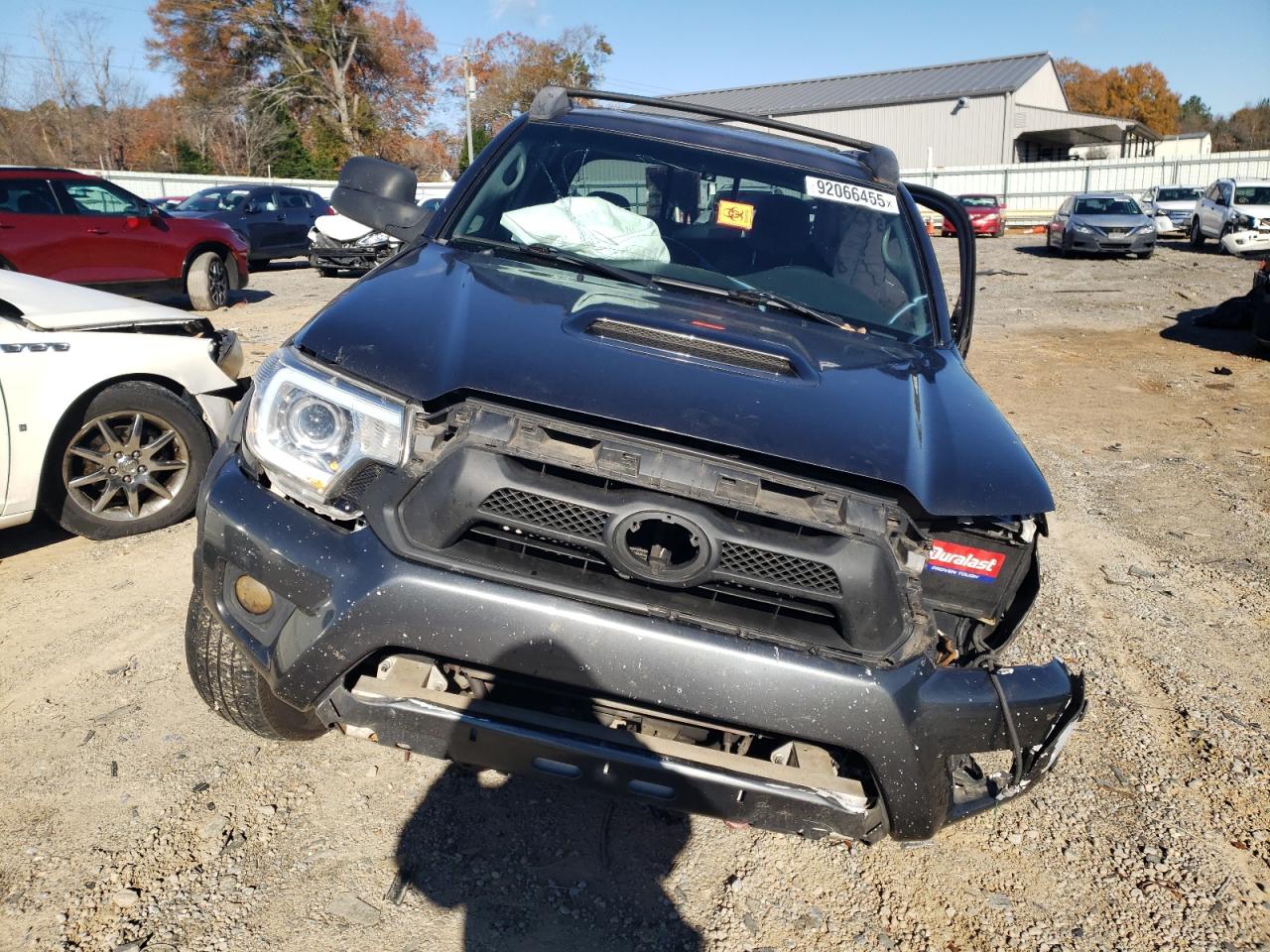 Toyota Tacoma Double Cab Image 4