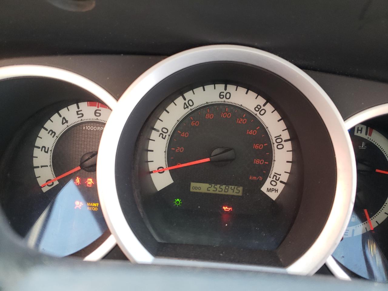 Toyota Tacoma Double Cab Image 11