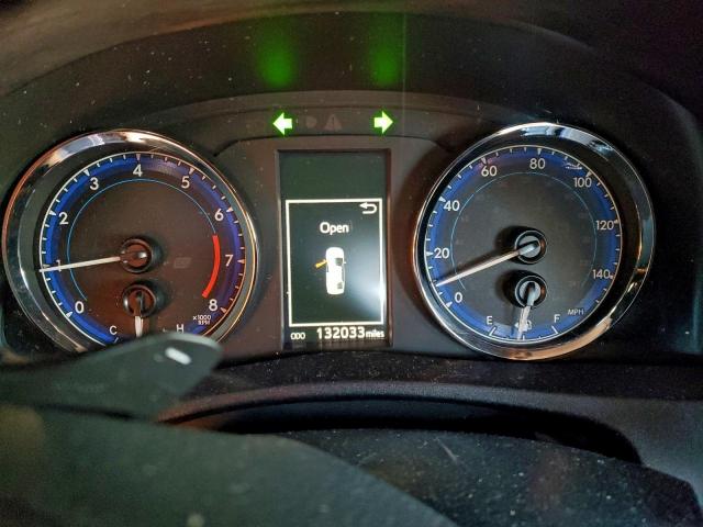 Toyota Corolla L Image 8