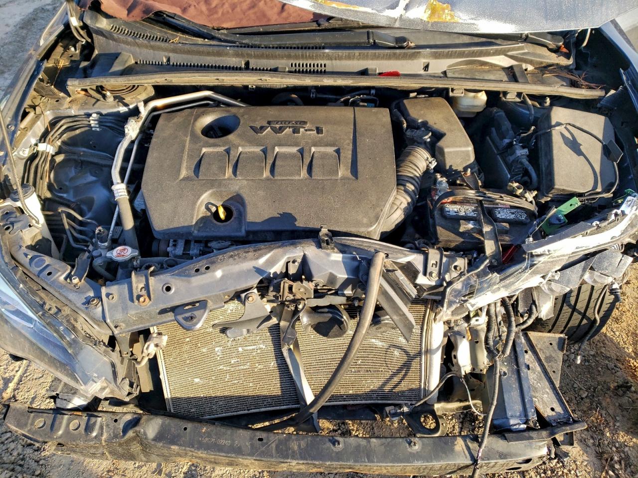 Toyota Corolla L Image 10