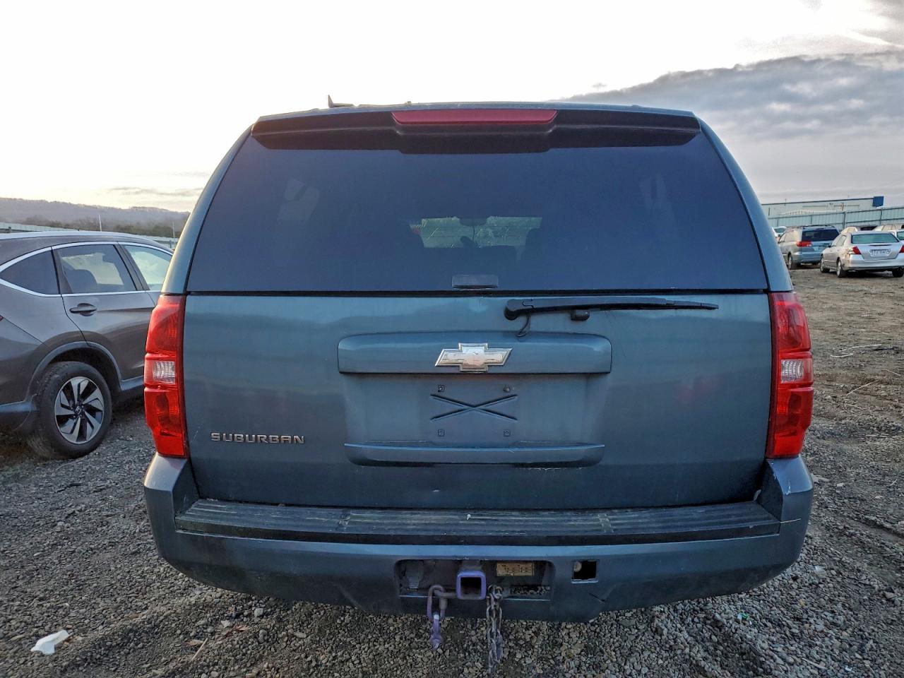 Chevrolet Suburban K1500 Lt Image 5