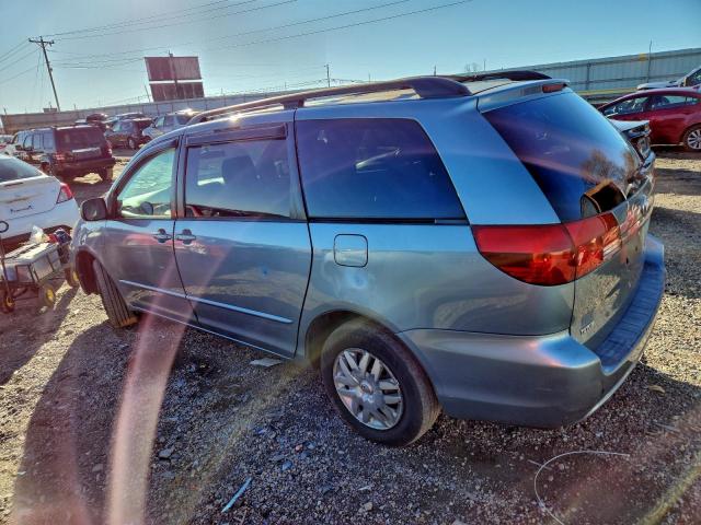 Toyota Sienna Ce Image 2