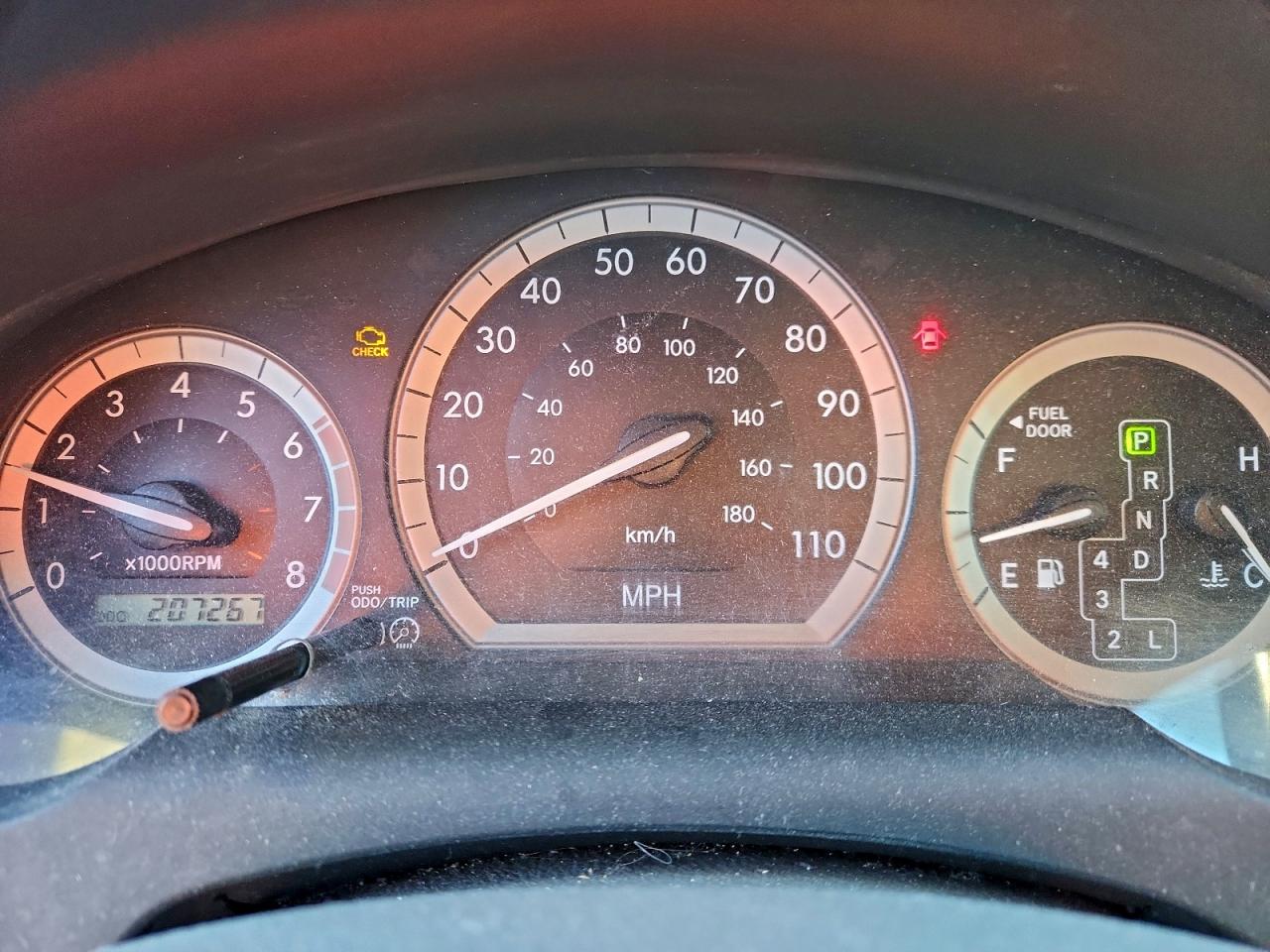 Toyota Sienna Ce Image 10