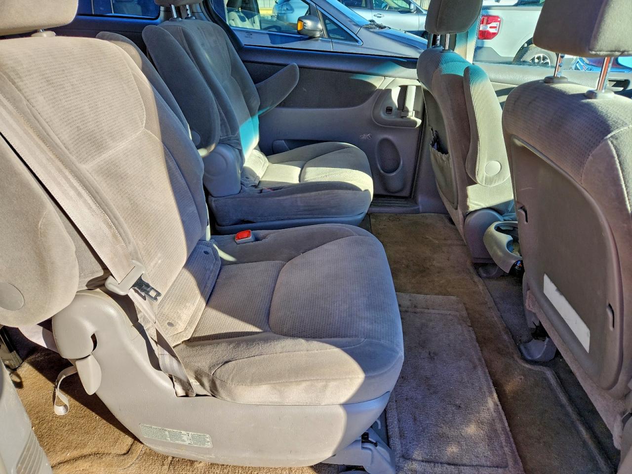 Toyota Sienna Ce Image 7