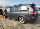 Toyota Sienna Le Image 13
