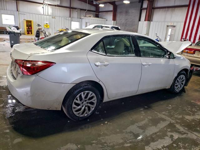 Toyota Corolla L Image 3