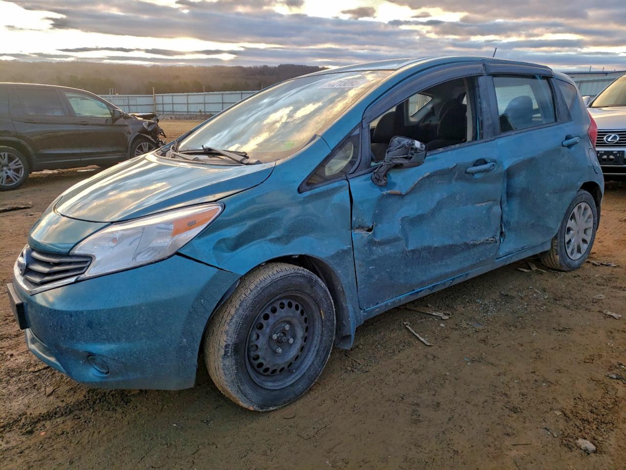 Nissan Versa S Image 1