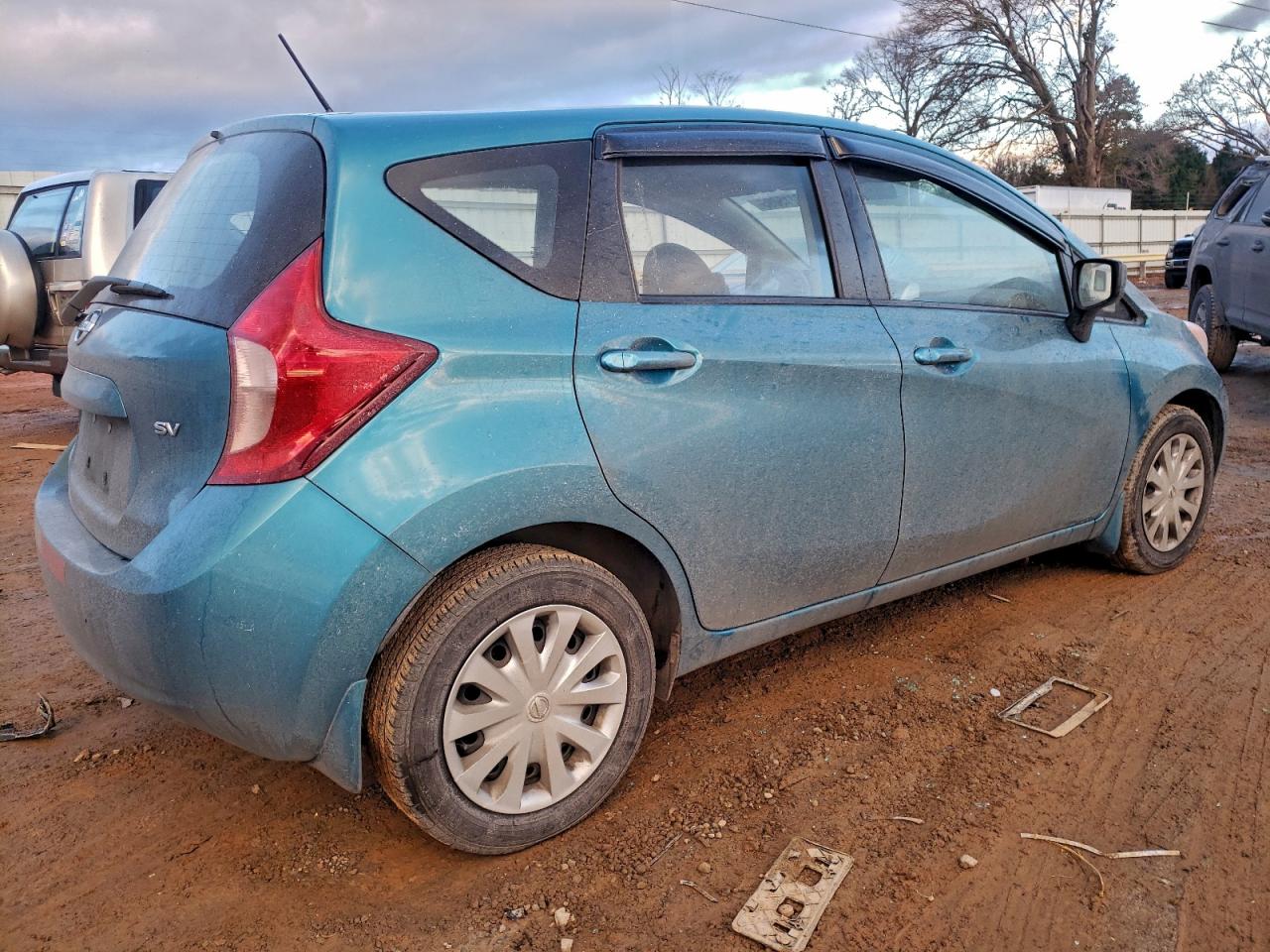Nissan Versa S Image 12