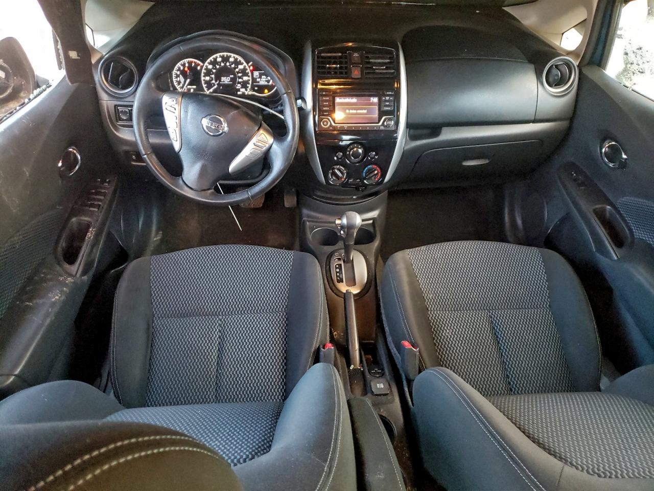 Nissan Versa S Image 8