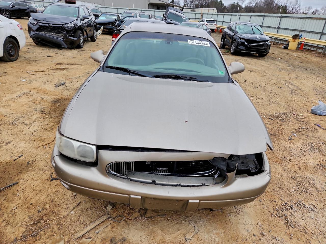 Buick LeSabre Custom Image 4