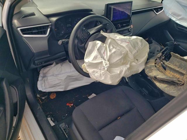 Toyota Corolla Le Image 4