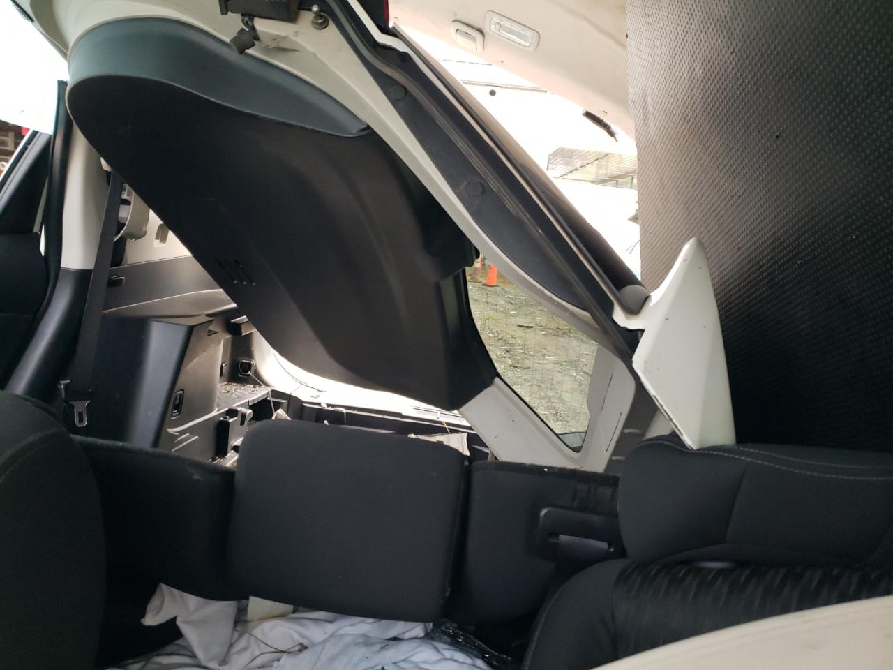 Nissan Rogue S Image 12