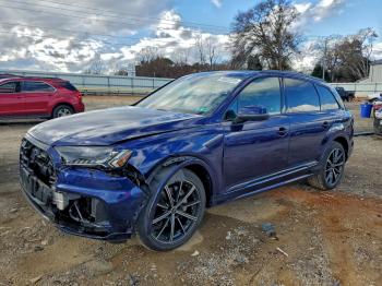  Salvage Audi Q7