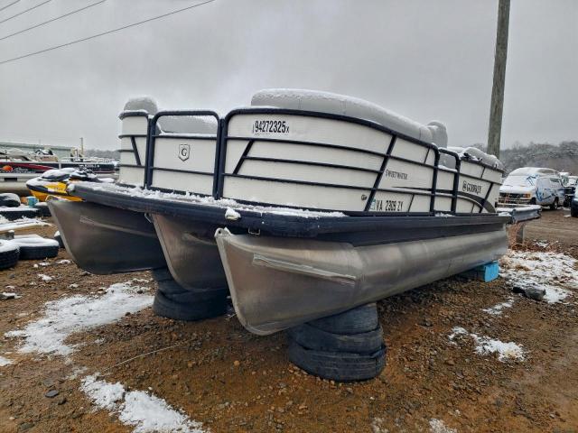 Sweetwater Godfrey M Pontoon Image 2