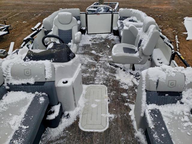 Sweetwater Godfrey M Pontoon Image 6